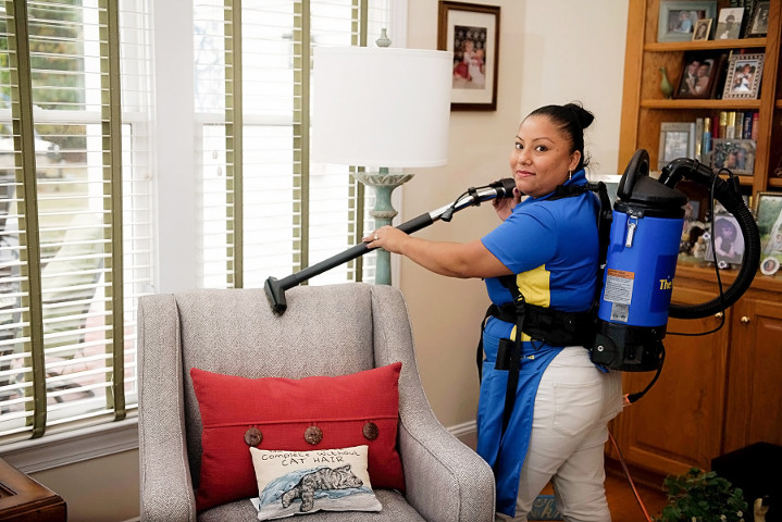 Maids Team Member Cleaning